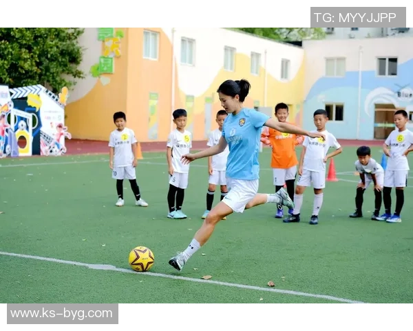 全面提升青少年足球运动员素质的有效培养策略与实践探索