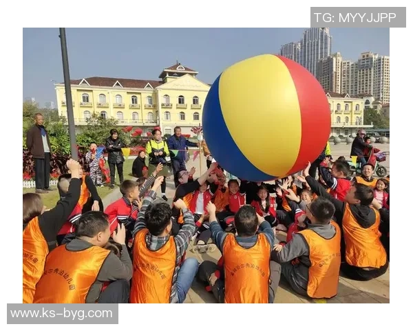 快乐户外篮球小班活动游戏让孩子们在运动中成长与合作 快乐户外篮球小班活动游戏让孩子们在运动中成长与合作